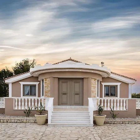 Paradise לגאנאס