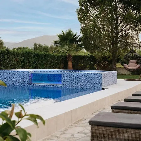 Villa Paradise